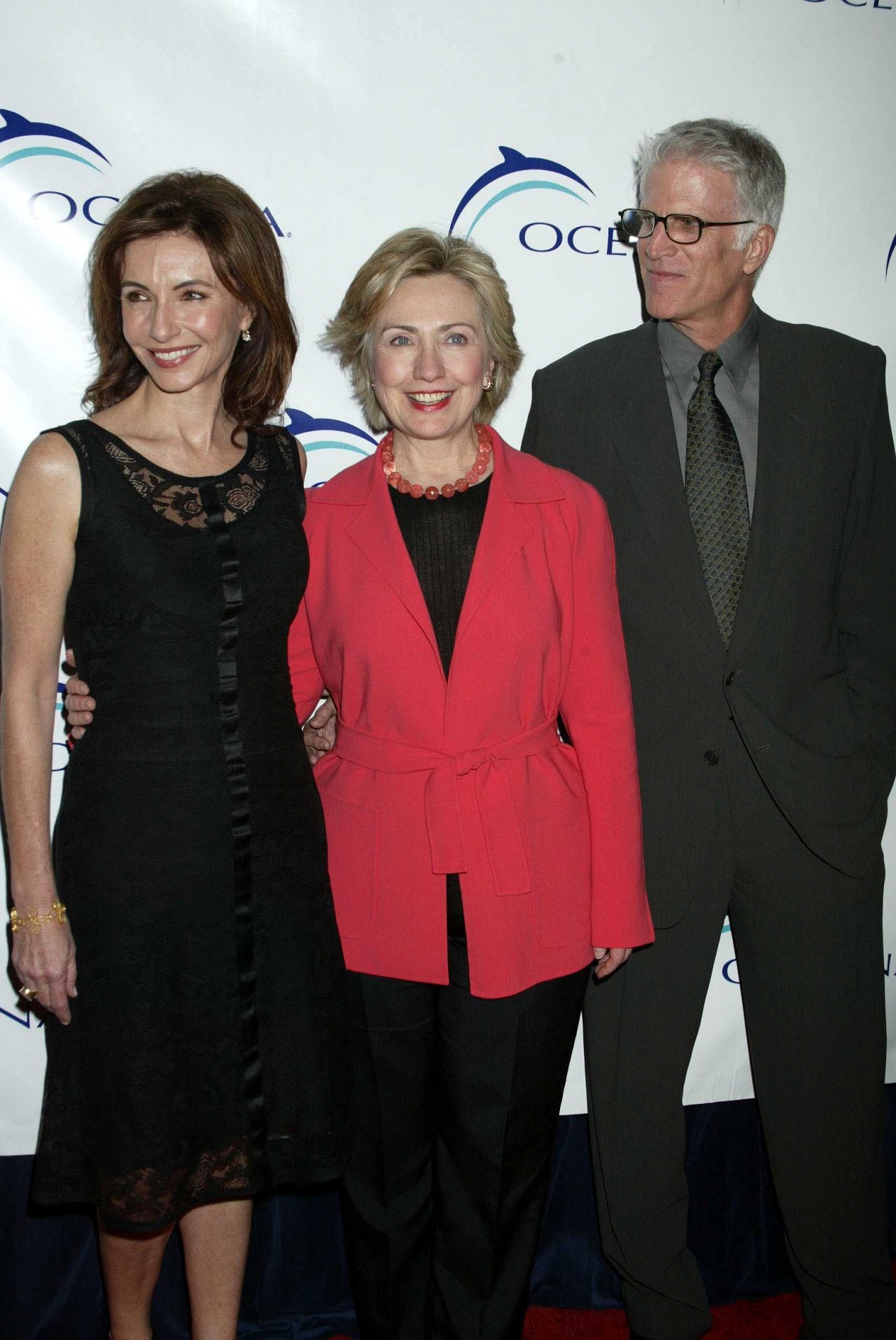 Mary Steenburgen wallpapers Mary Steenburgen