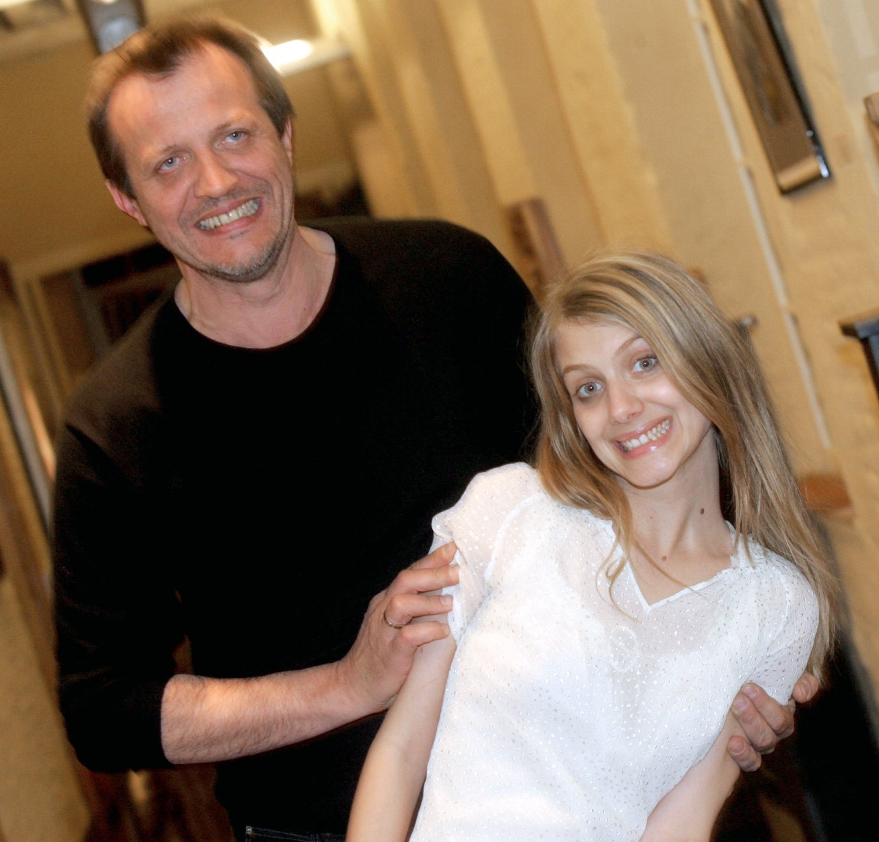 Melanie Laurent wallpapers Melanie Laurent