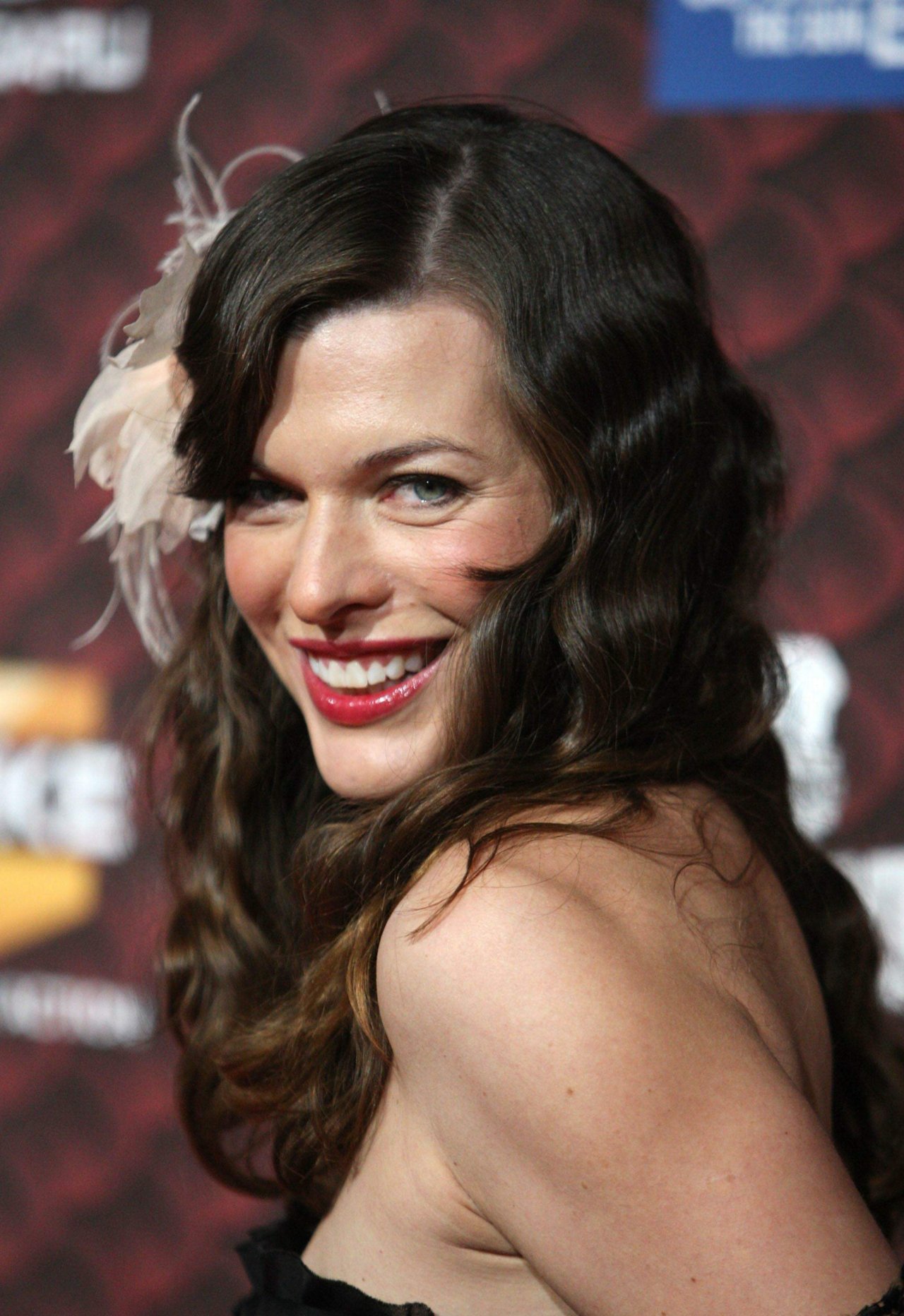Milla Jovovich wallpapers Milla Jovovich