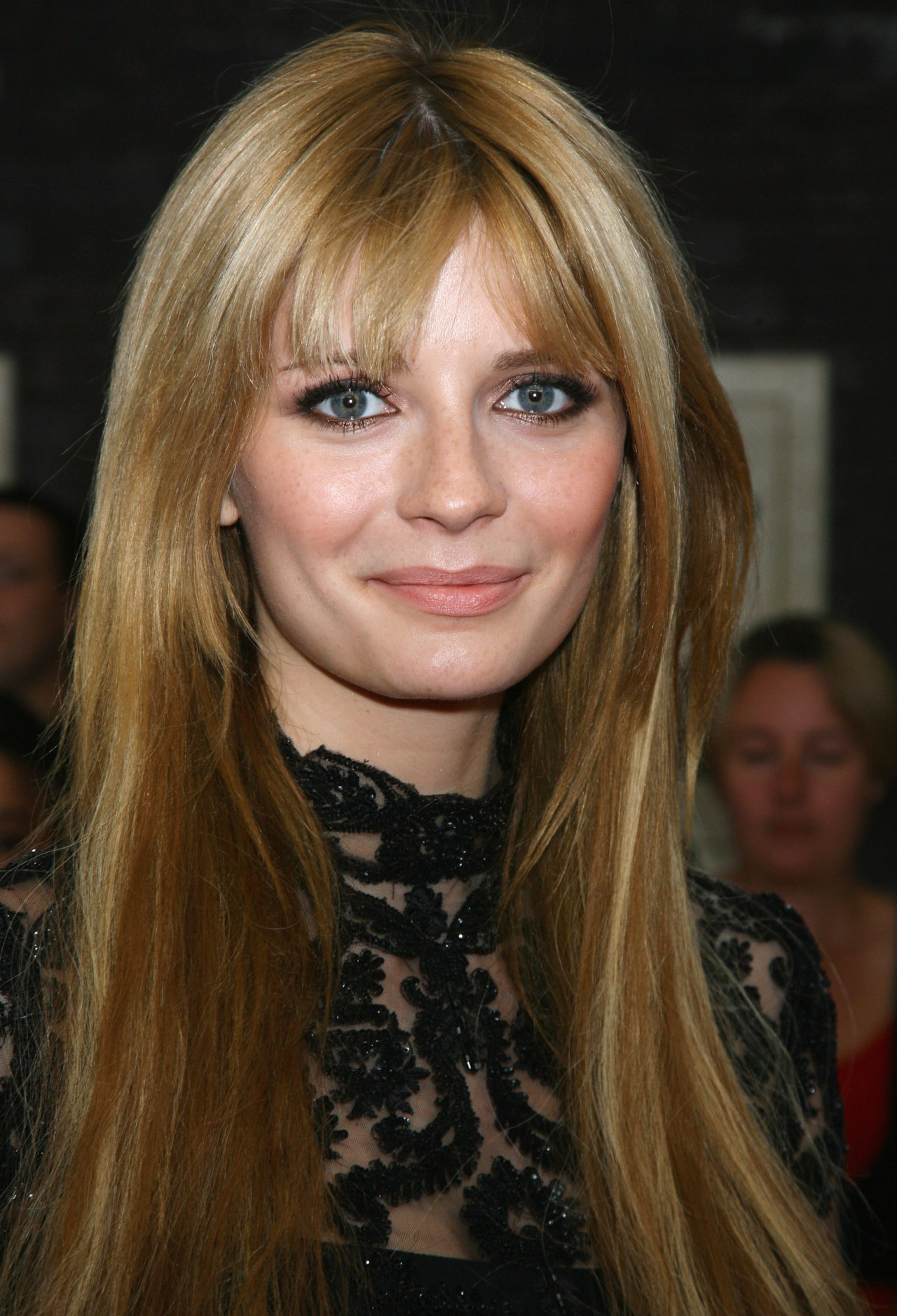 Mischa Barton wallpapers Mischa Barton