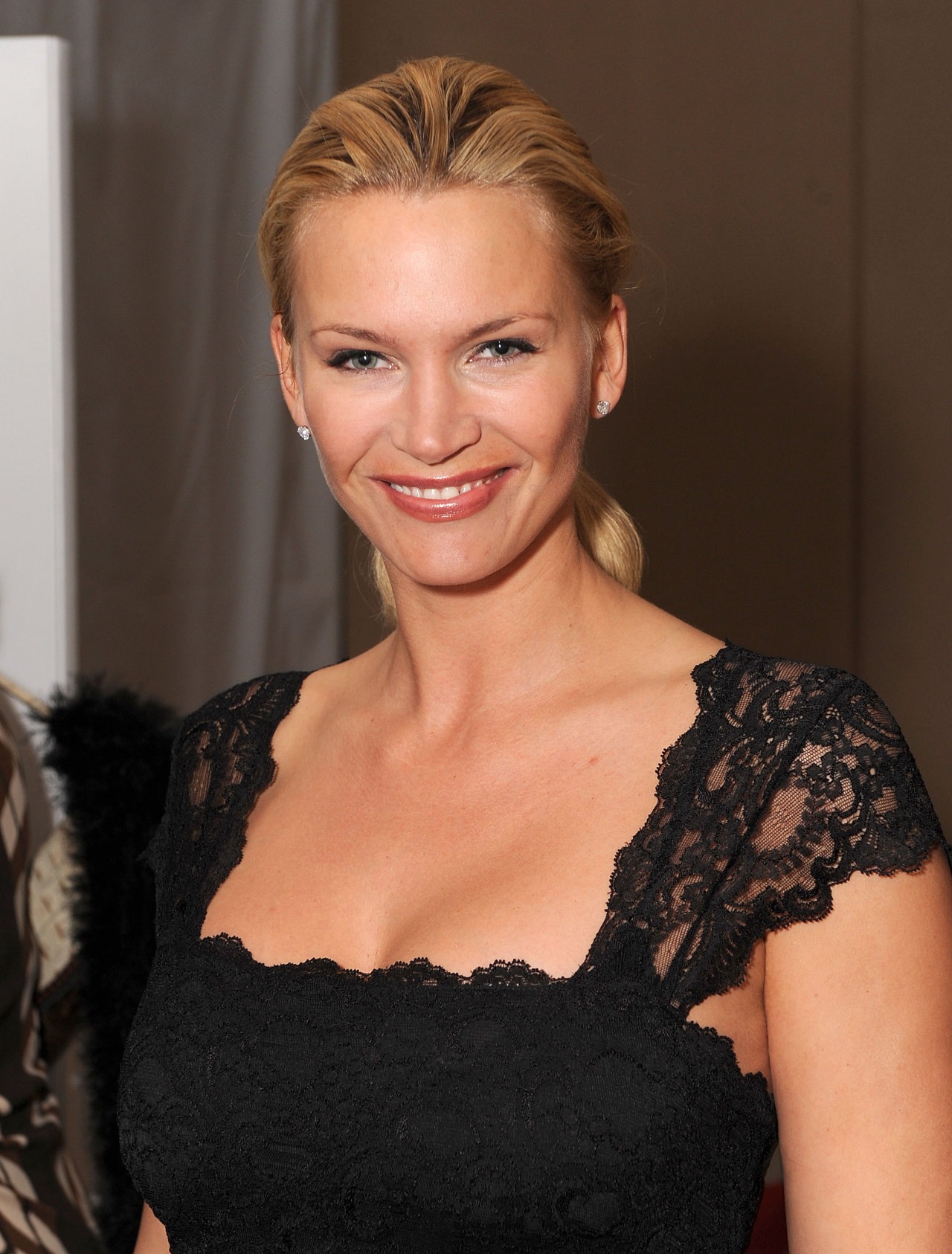 Natasha Henstridge