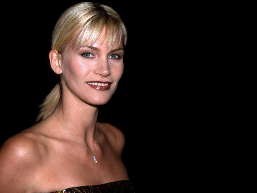 Natasha Henstridge