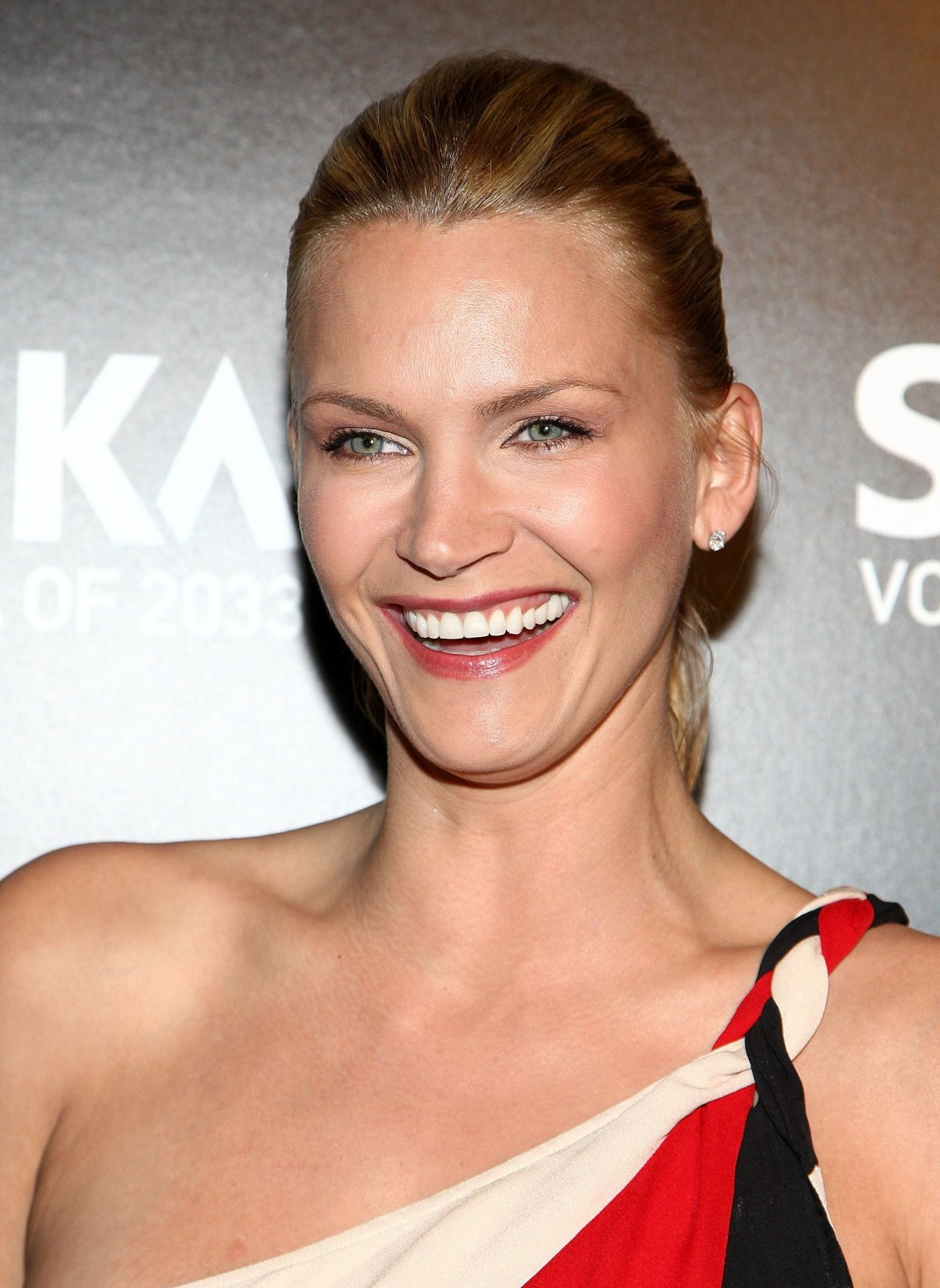 Natasha Henstridge