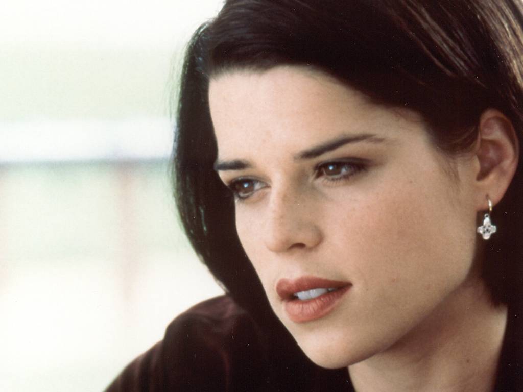 Neve Campbell