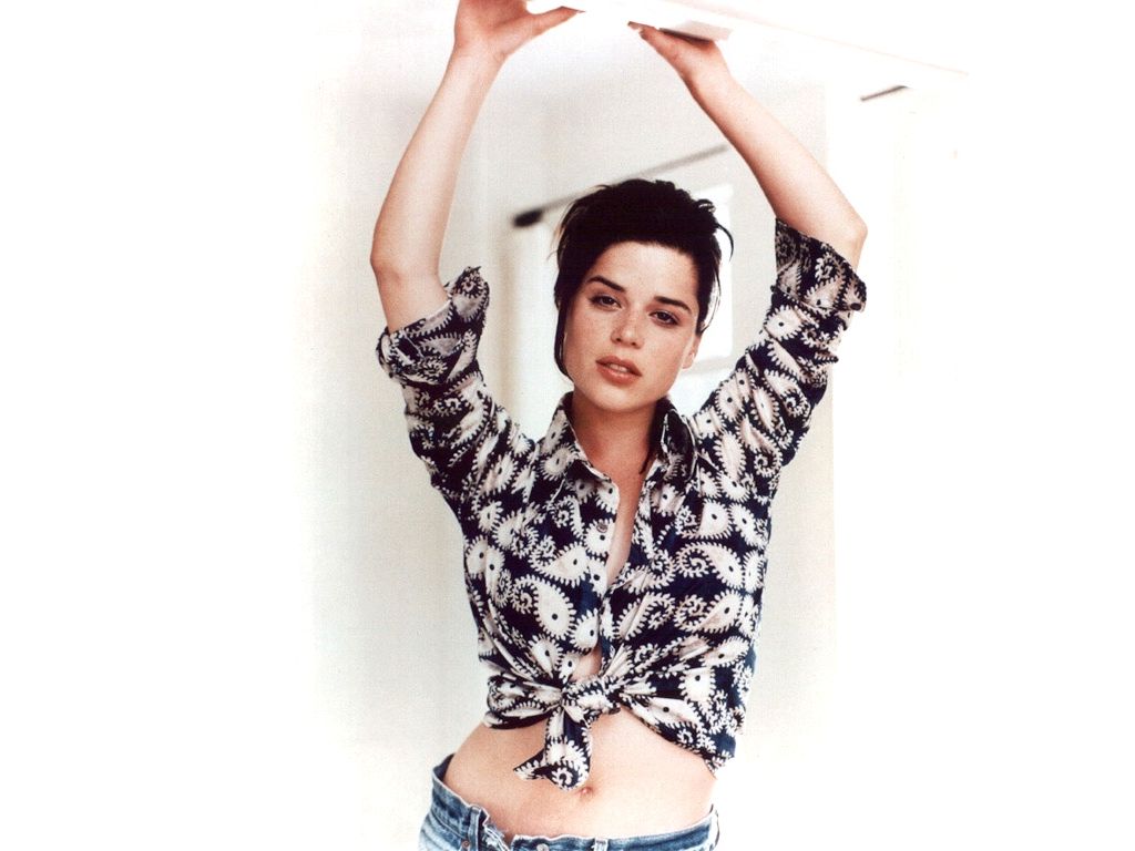 Neve Campbell