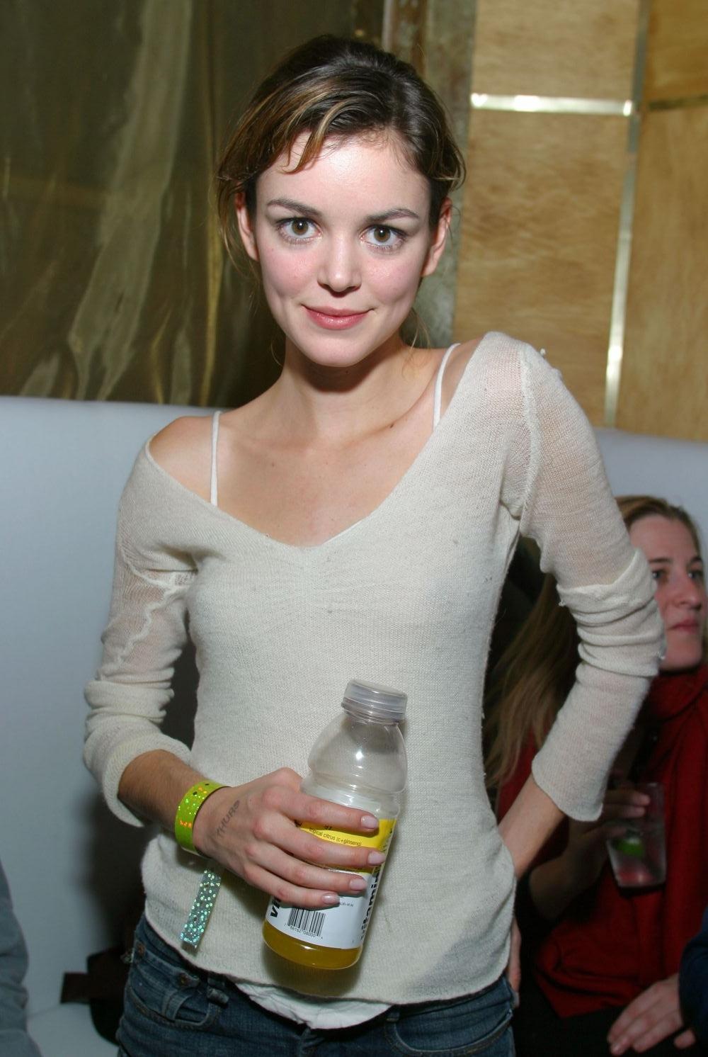 Nora Zehetner wallpapers Nora Zehetner