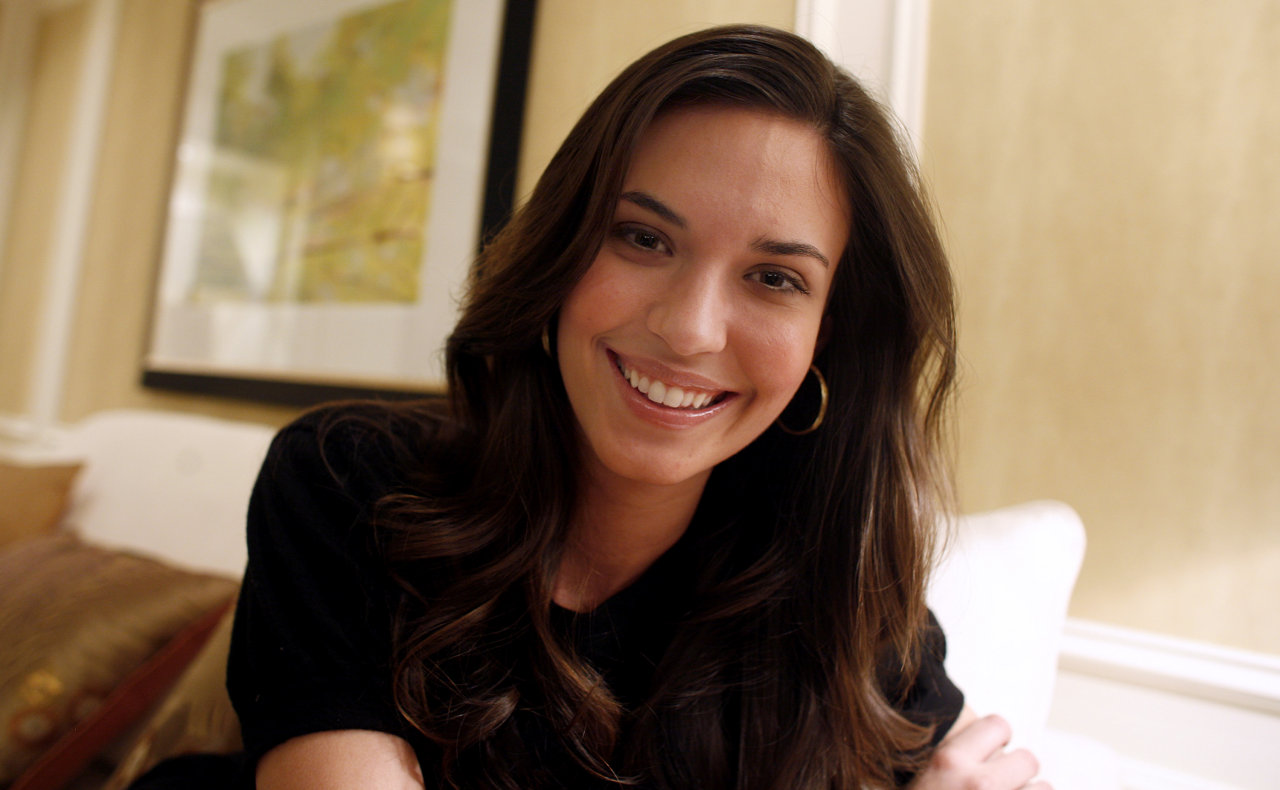 Odette Yustman wallpapers Odette Yustman