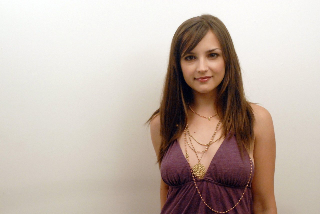 Rachael Leigh Cook