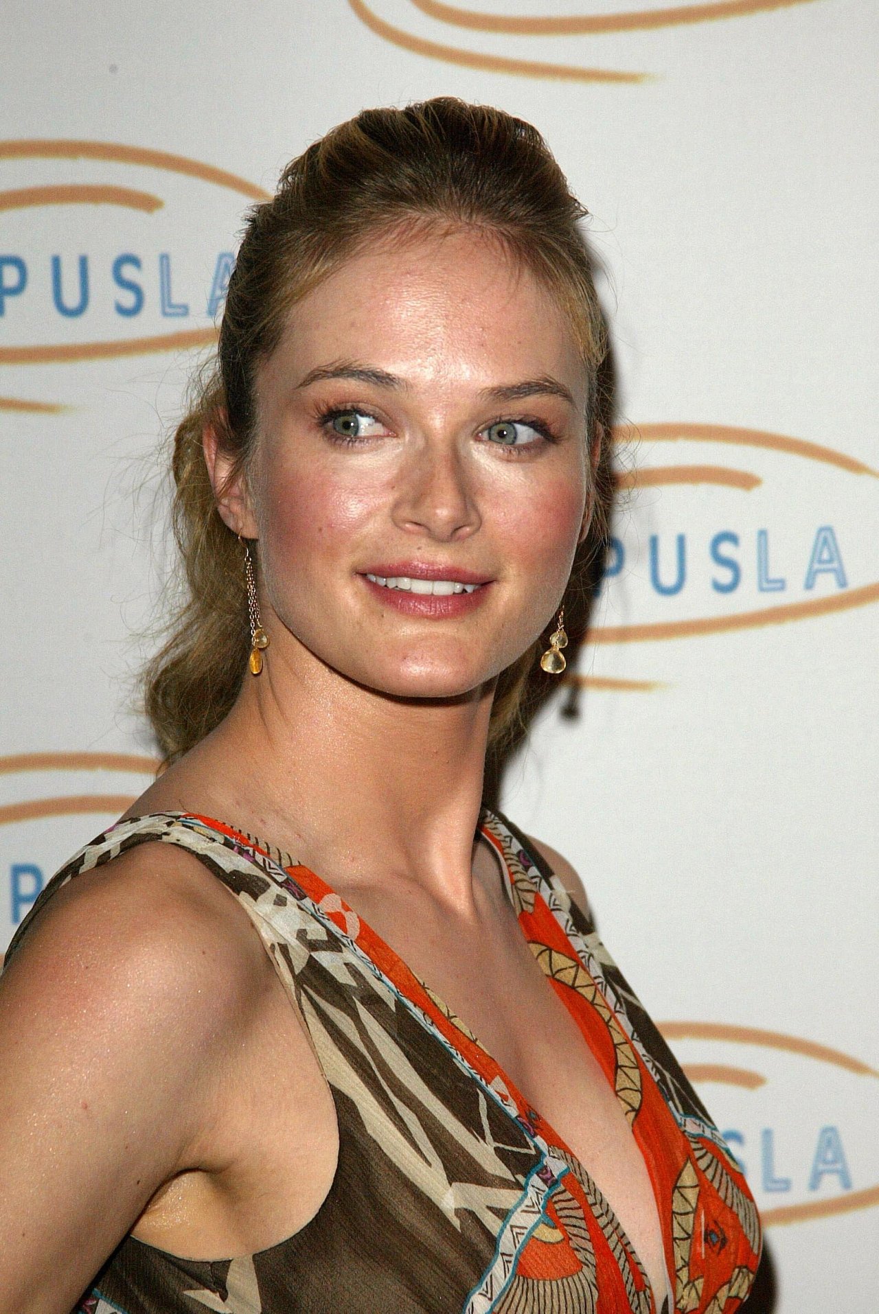 Rachel Blanchard wallpapers Rachel Blanchard