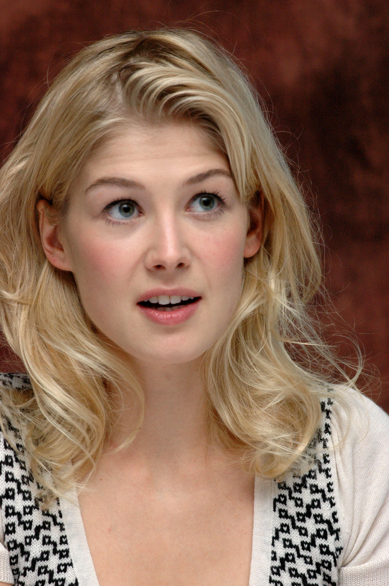 Rosamund Pike wallpapers Rosamund Pike