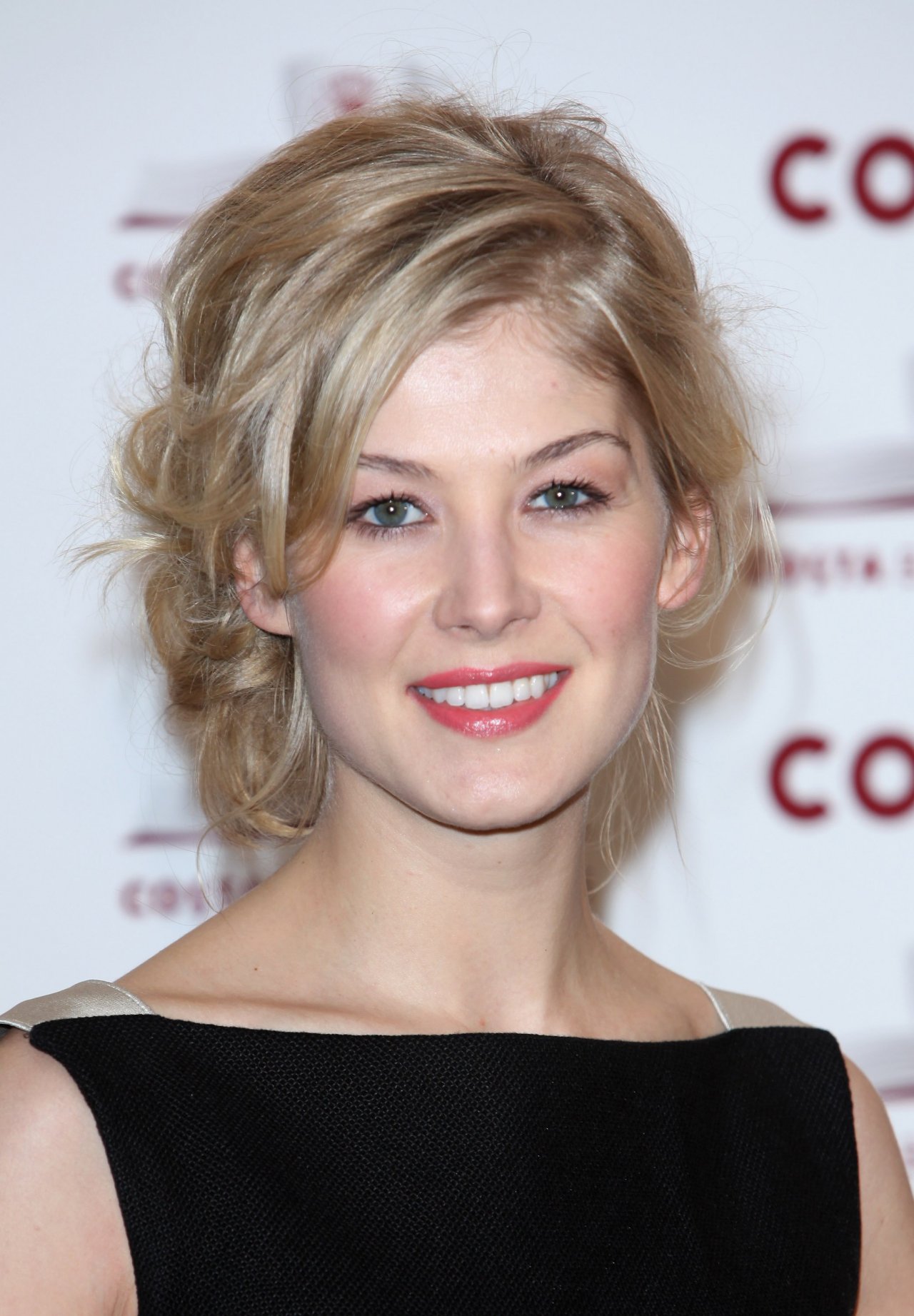 Rosamund Pike wallpapers Rosamund Pike