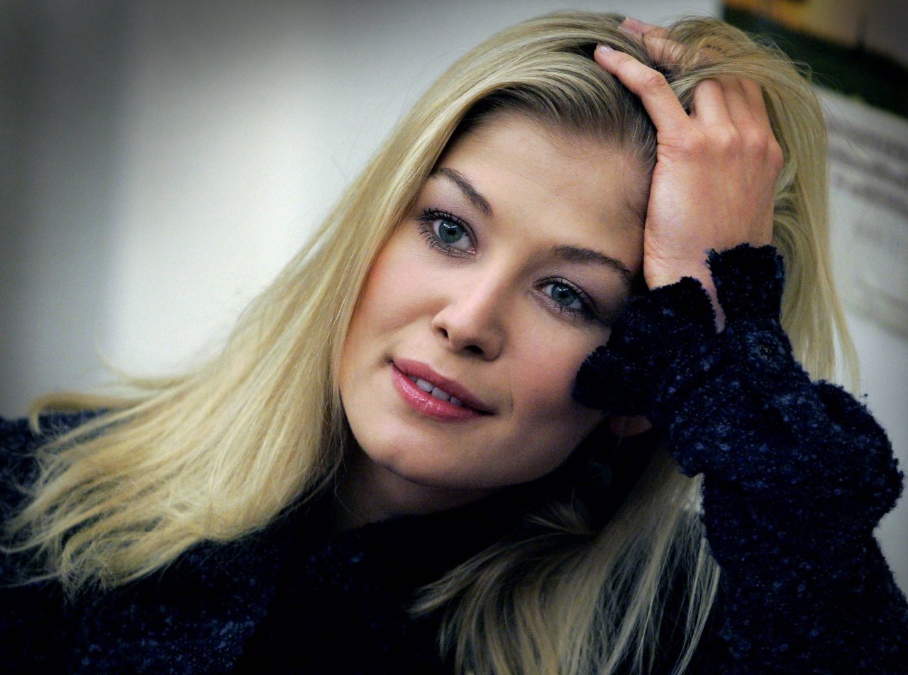 Rosamund Pike wallpapers Rosamund Pike