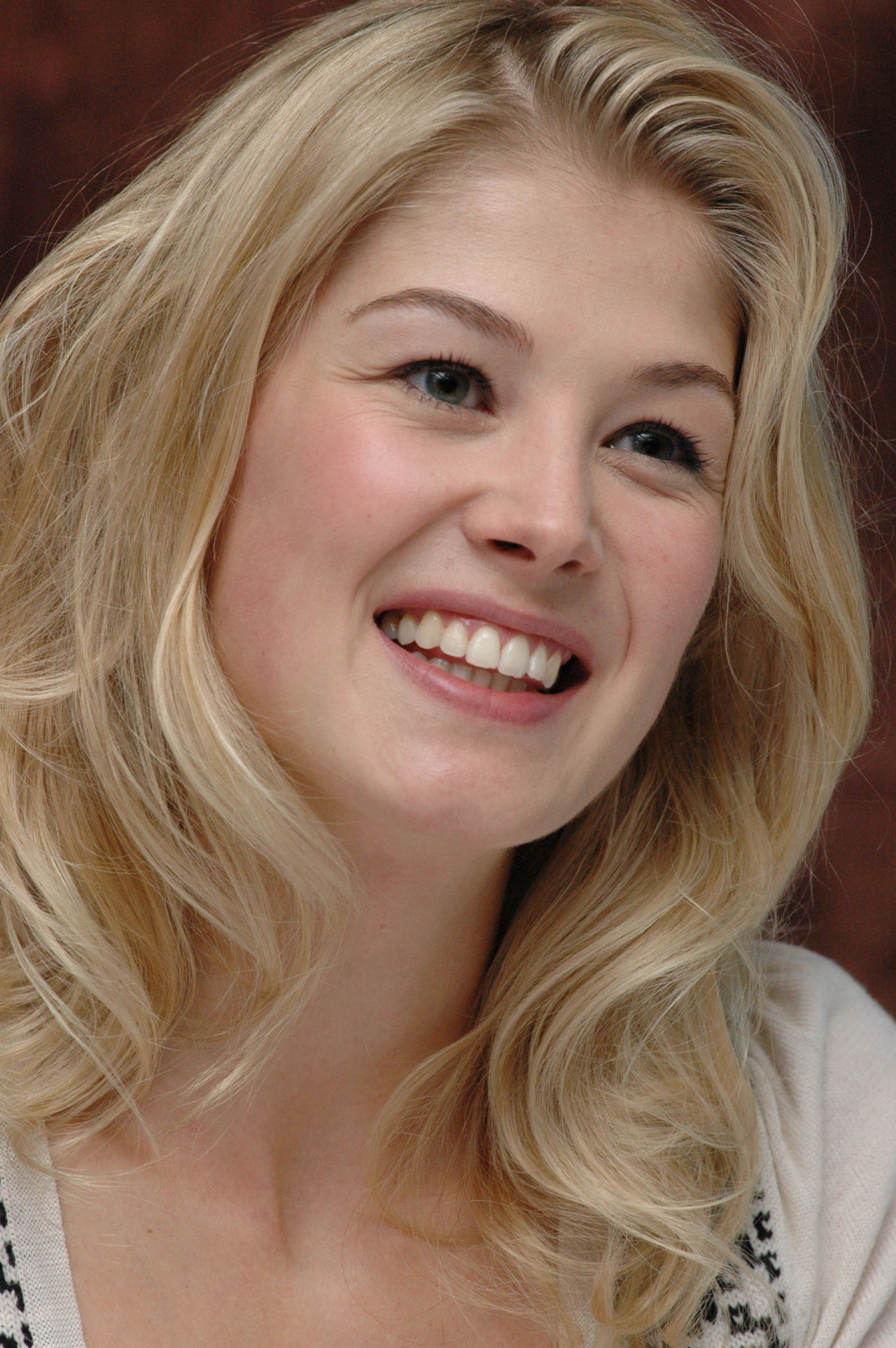 Rosamund Pike wallpapers Rosamund Pike
