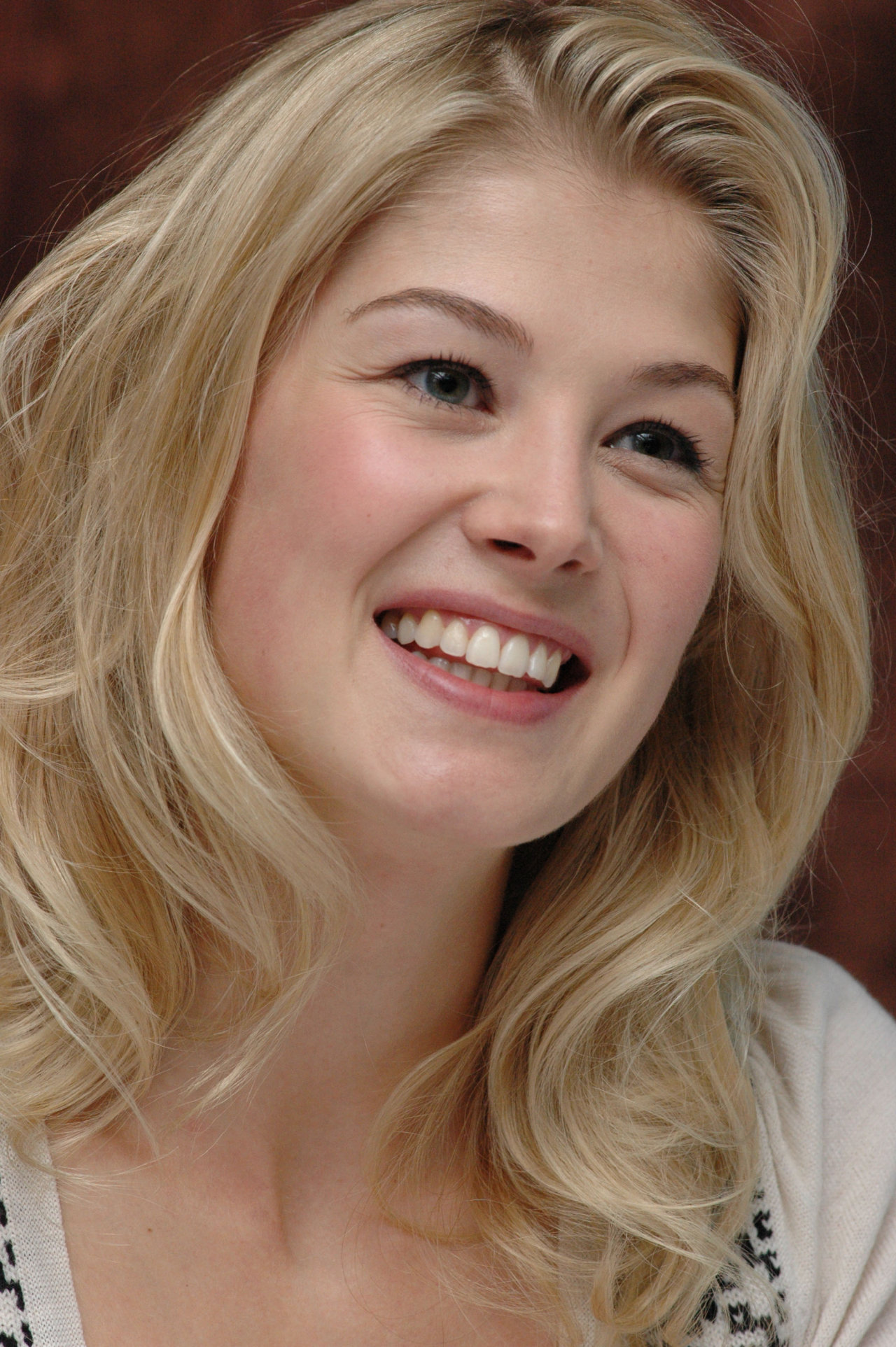 Rosamund Pike