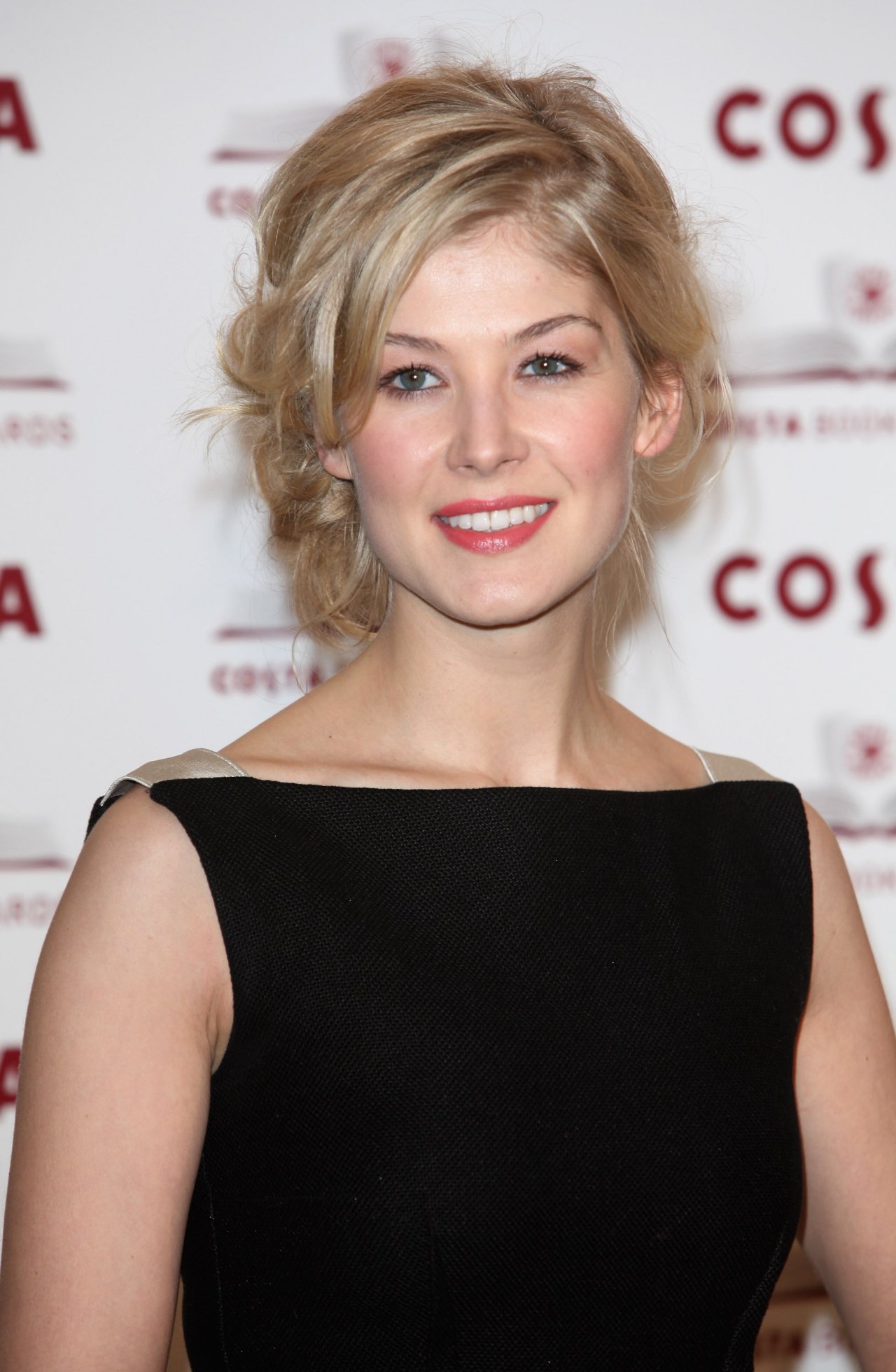 Rosamund Pike wallpapers Rosamund Pike