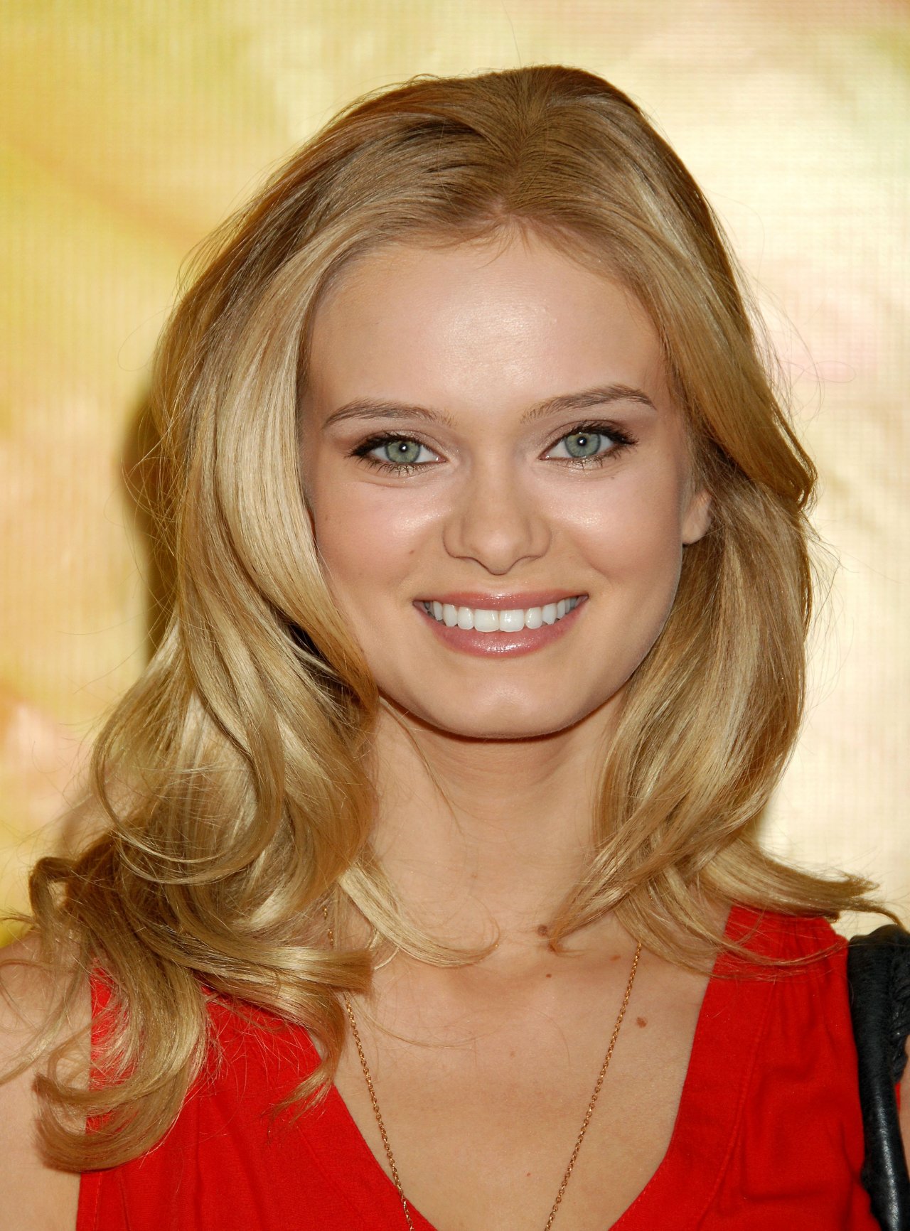 Sara Paxton