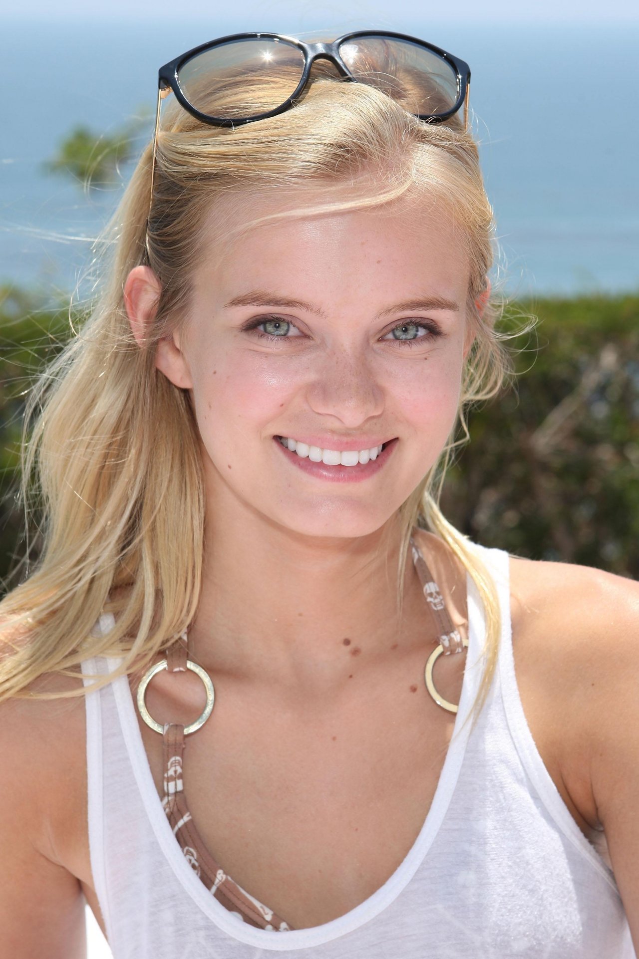 Sara Paxton wallpapers Sara Paxton