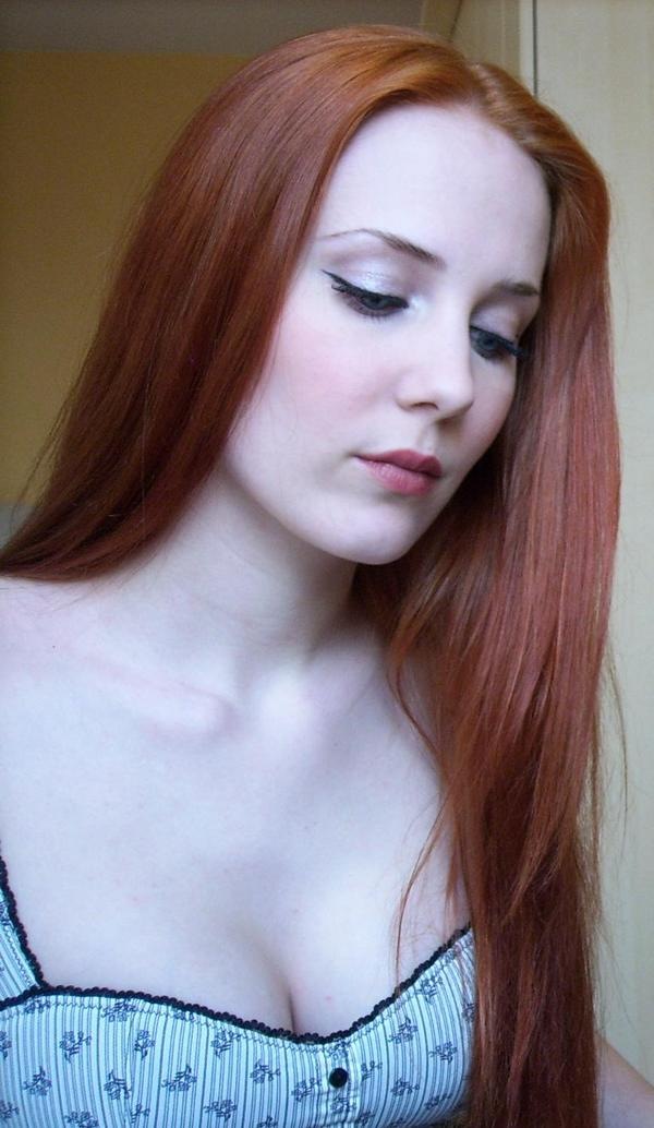 Simone Simons