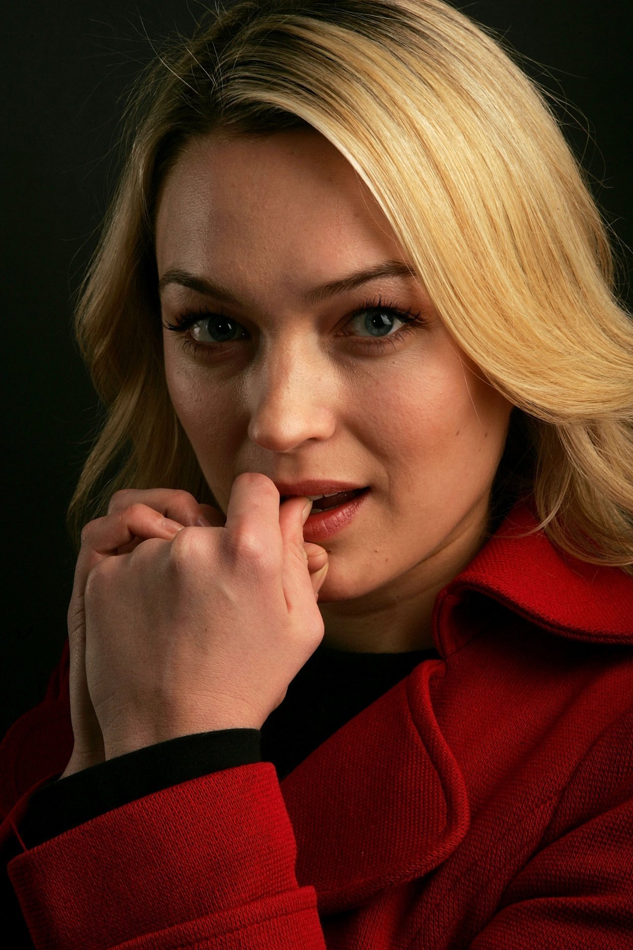 Sophia Myles wallpapers Sophia Myles