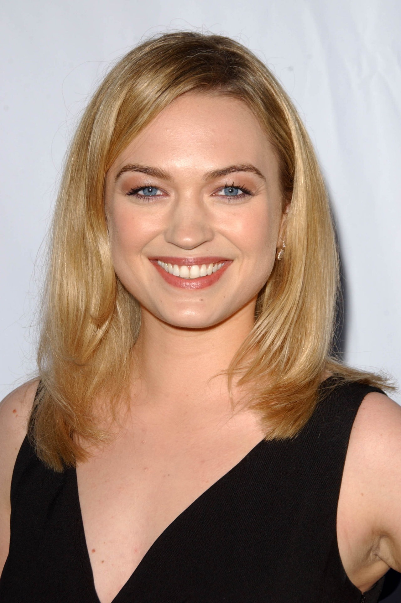 Sophia Myles wallpapers Sophia Myles