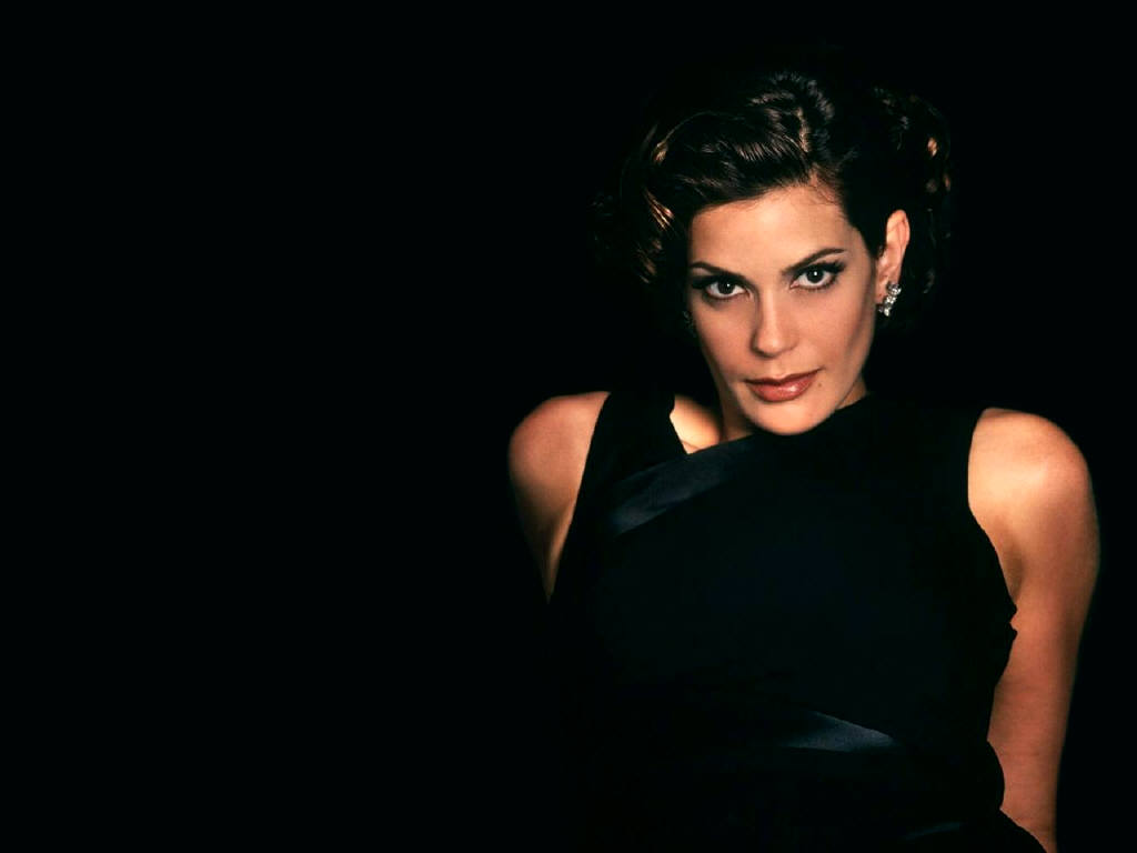 Teri Hatcher