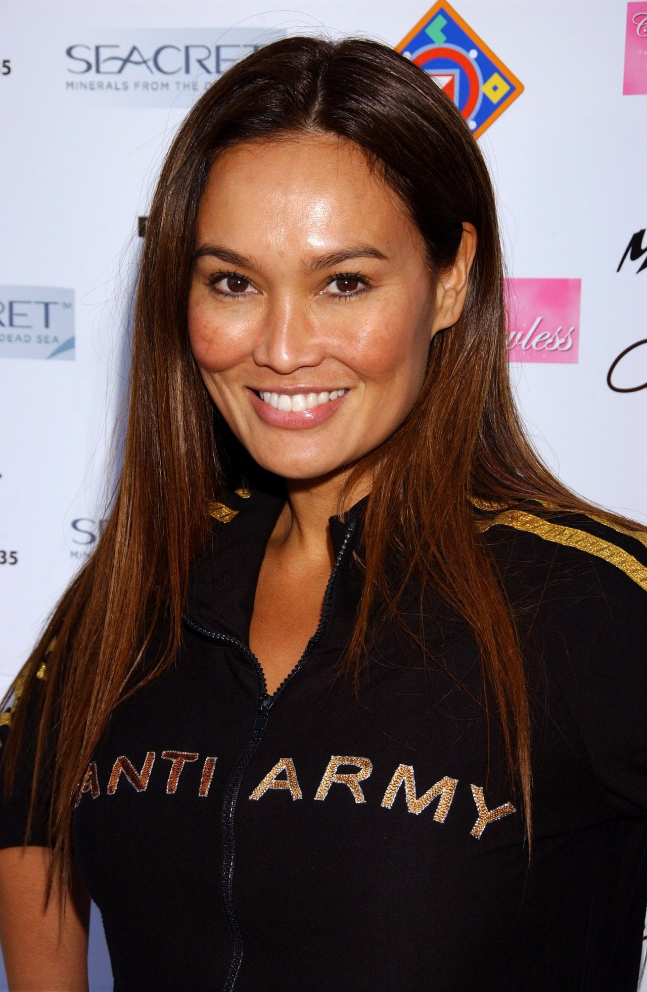 Tia Carrere