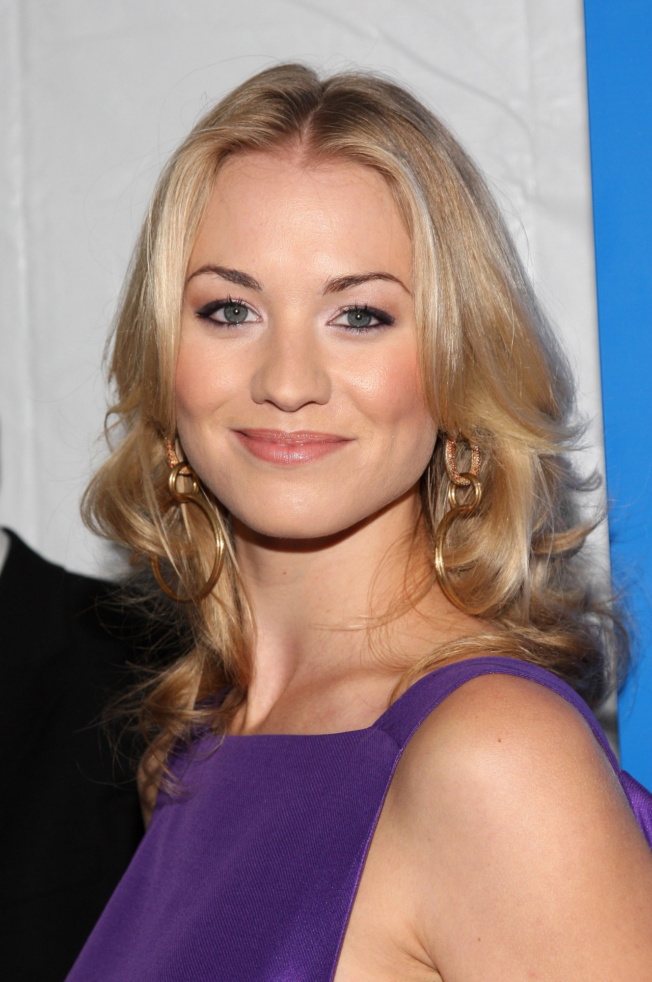 Yvonne Strahovski